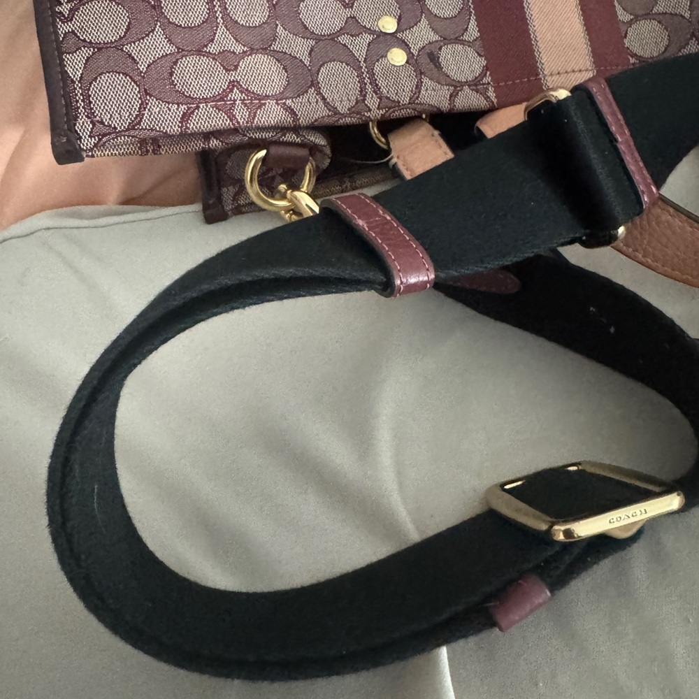 Coach Maroon Signature Tote with Cream Patch and Pink Stripe - Picture 4 of 7